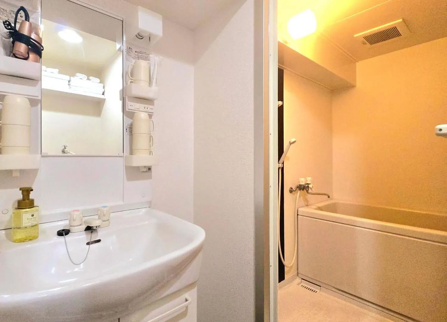 Apartment 嵐 難波西 民宿 Bed And Breakfast Osaka